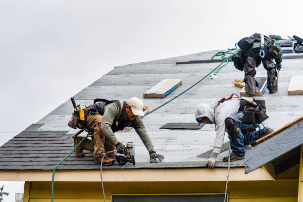 Professional Gutter Installation technician working in Prosser, WA